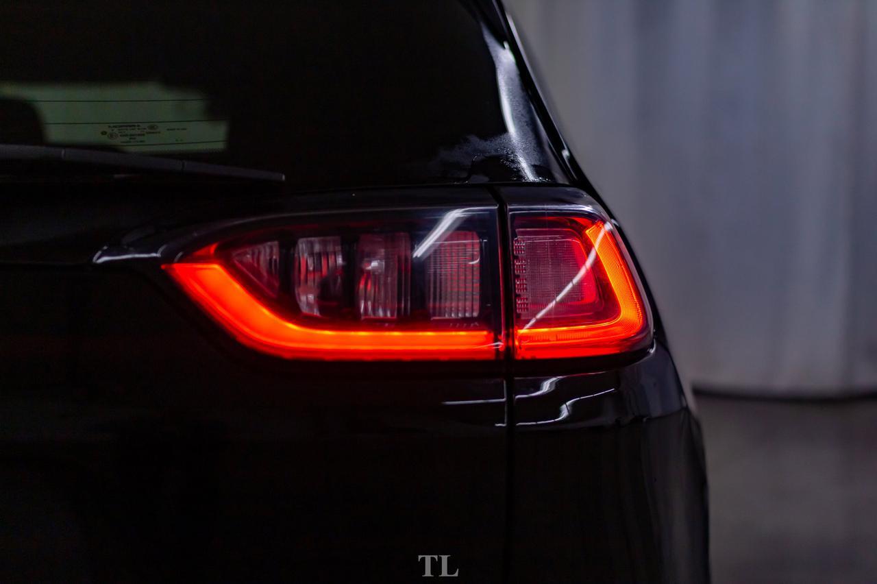 2019 Jeep Cherokee 4x4 Sport BCam Red Deer AB