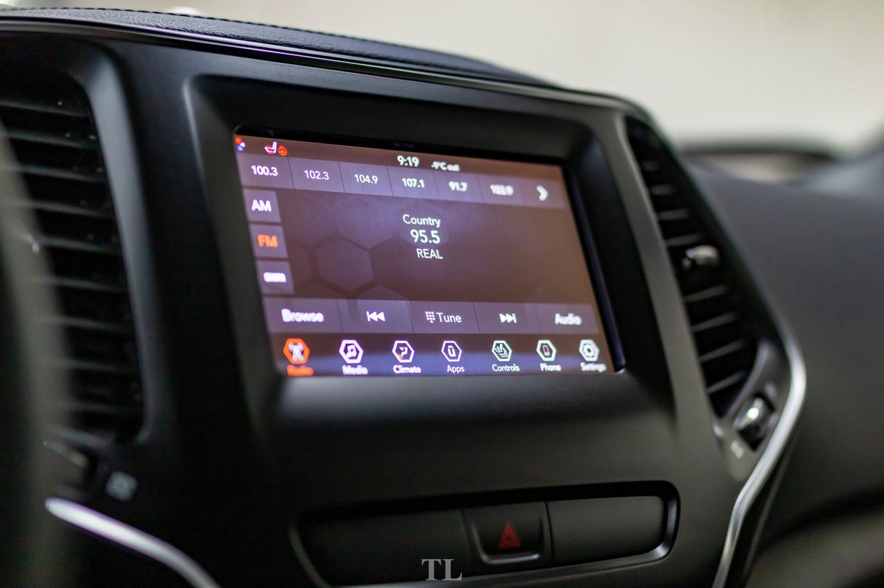 2019 Jeep Cherokee 4x4 Sport BCam Red Deer AB