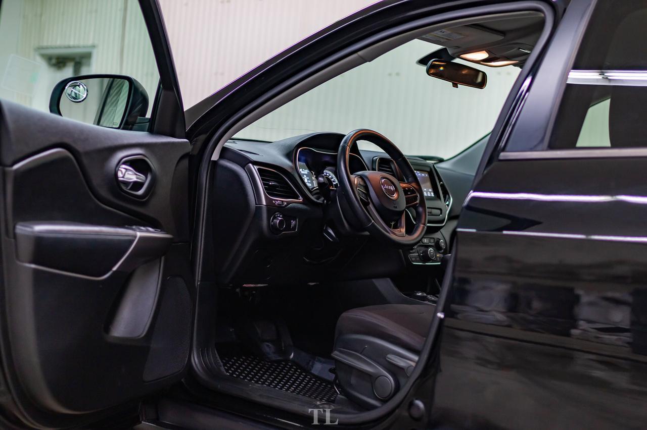 2019 Jeep Cherokee 4x4 Sport BCam Red Deer AB