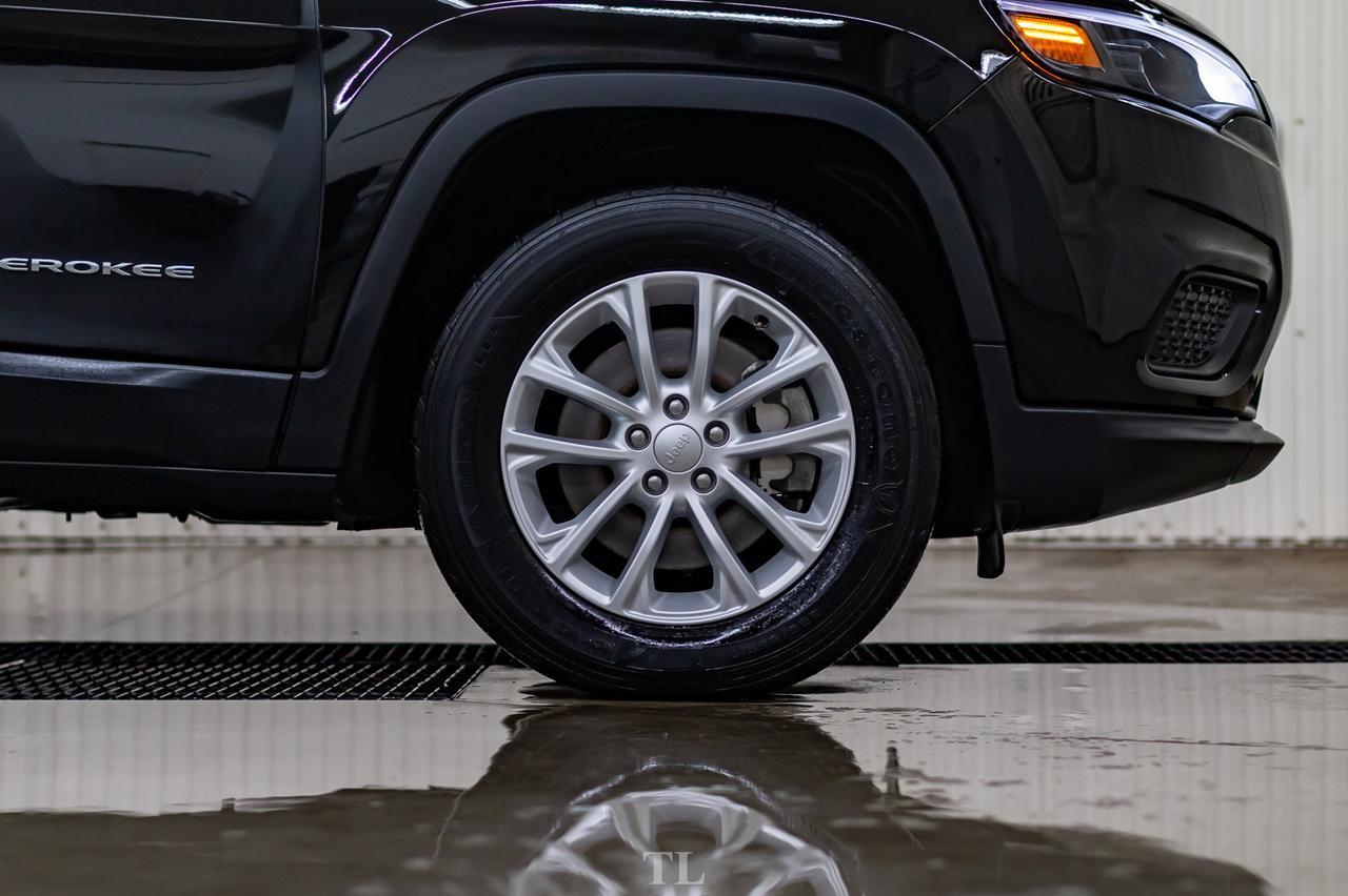 2019 Jeep Cherokee 4x4 Sport BCam Red Deer AB