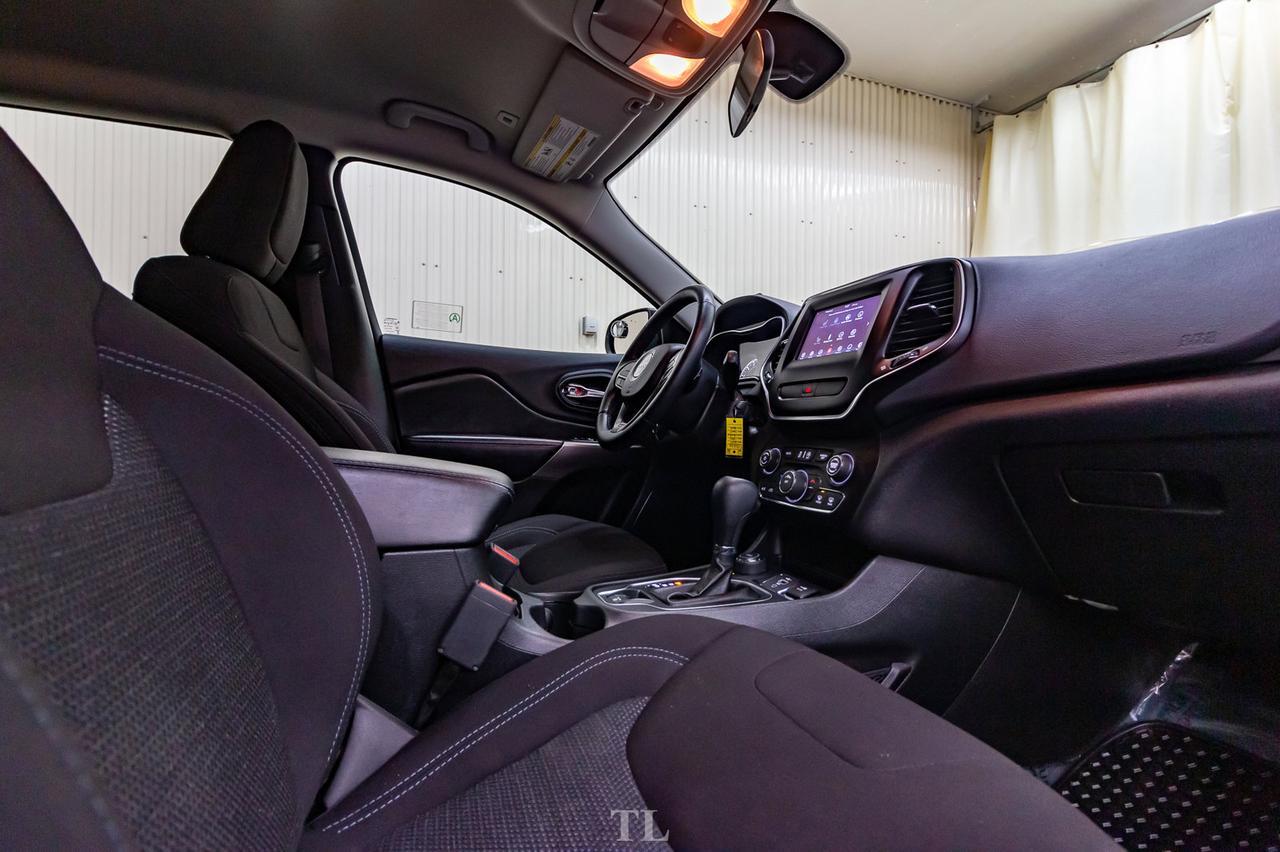 2019 Jeep Cherokee 4x4 Sport BCam Red Deer AB