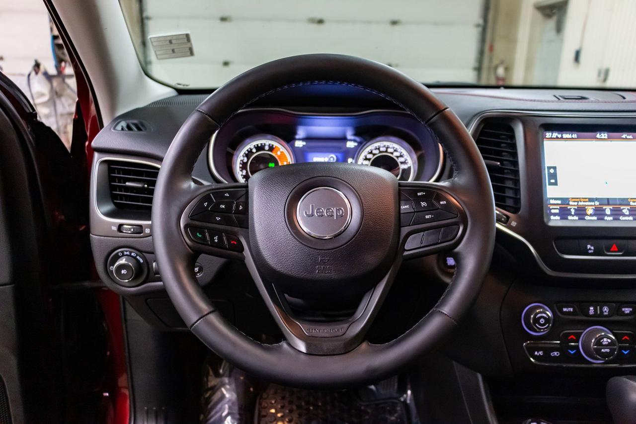 2019 Jeep Cherokee 4x4 Trailhawk Leather Nav BCam Red Deer AB