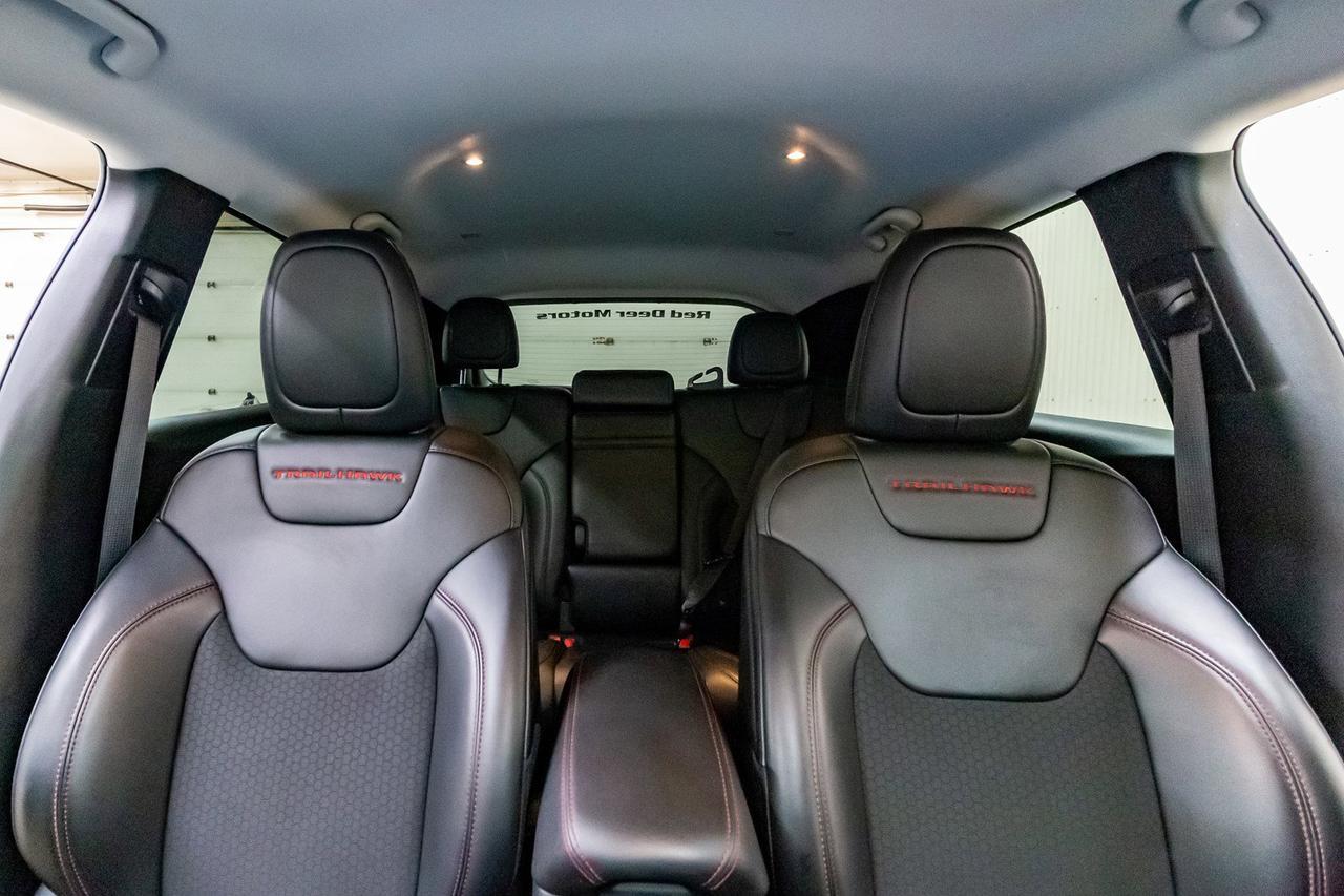 2019 Jeep Cherokee 4x4 Trailhawk Leather Nav BCam Red Deer AB