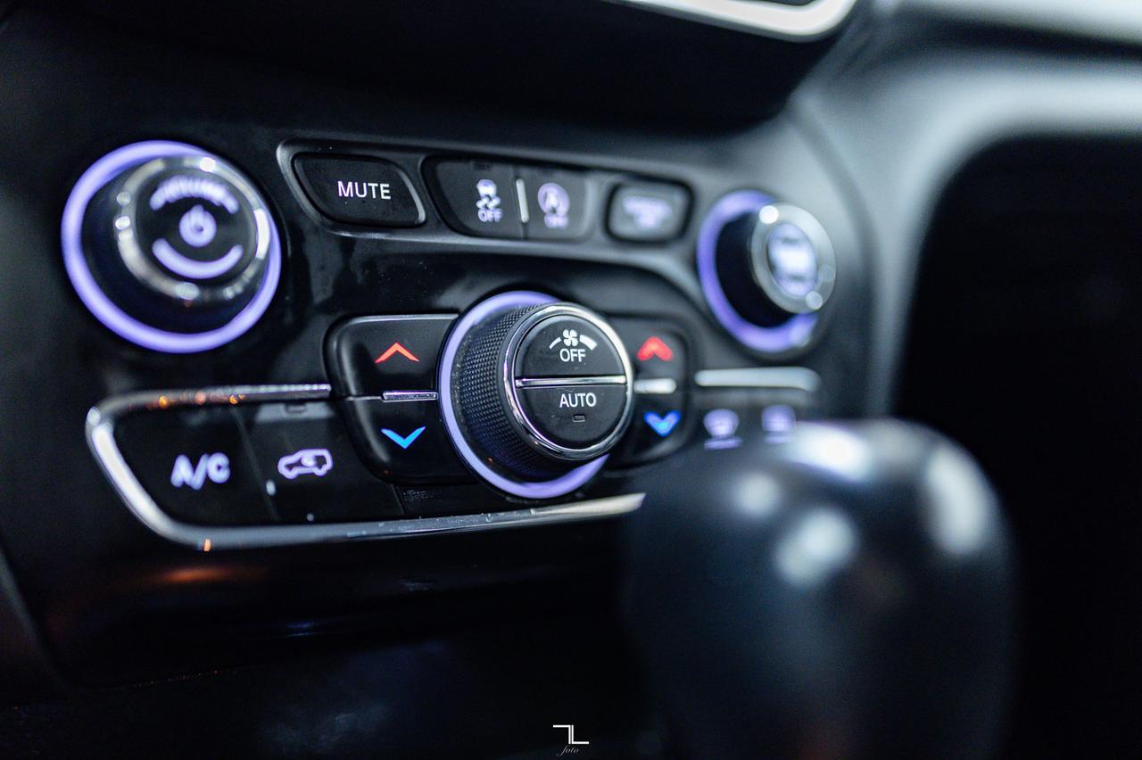 2019 Jeep Cherokee 4x4 Trailhawk Leather Nav BCam Red Deer AB