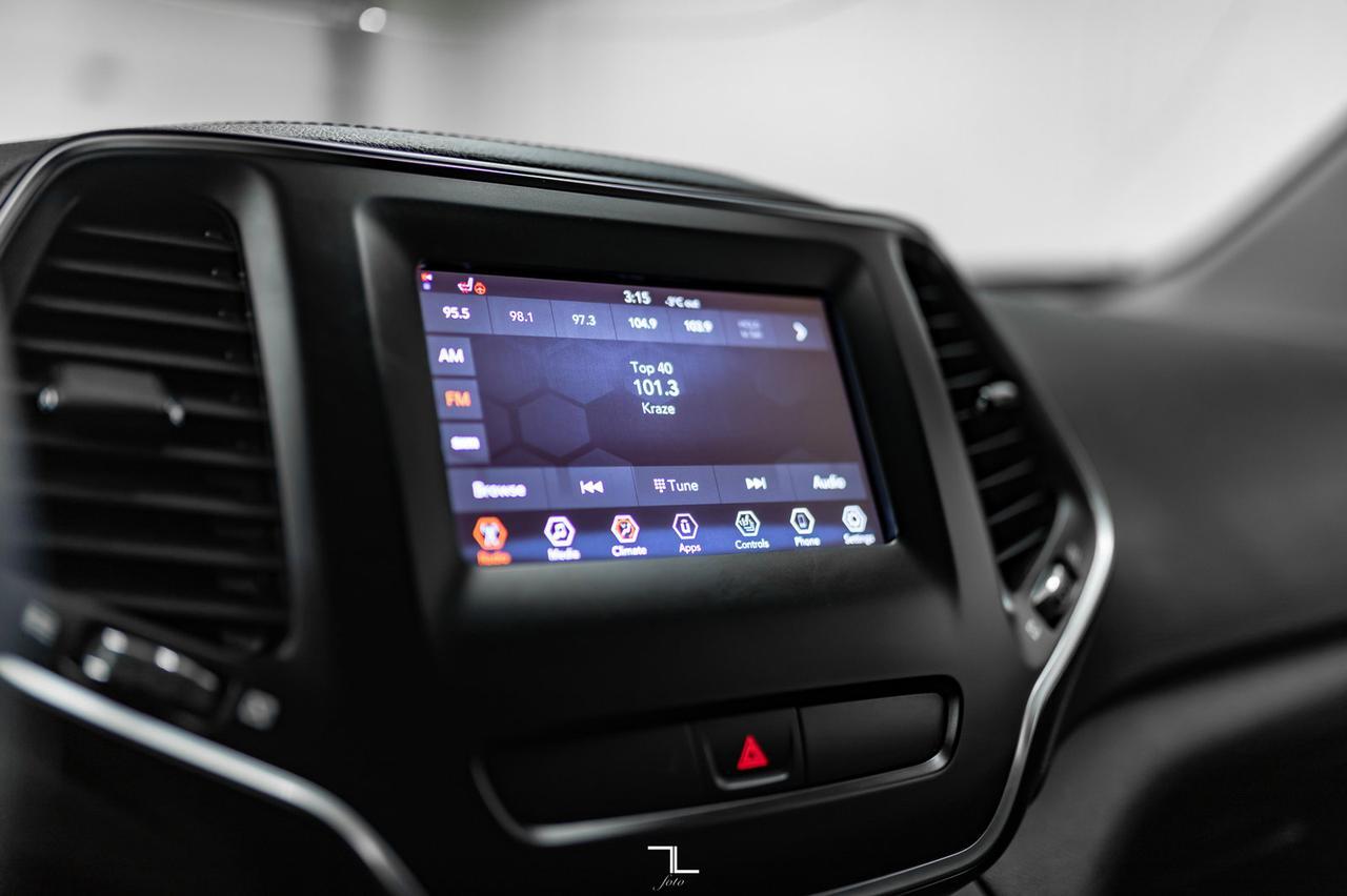 2019 Jeep Cherokee 4x4 Upland BCam Heated Seats Red Deer AB