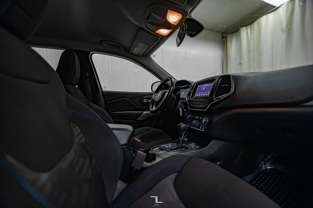 2019 Jeep Cherokee 4x4 Upland BCam Heated Seats Red Deer AB