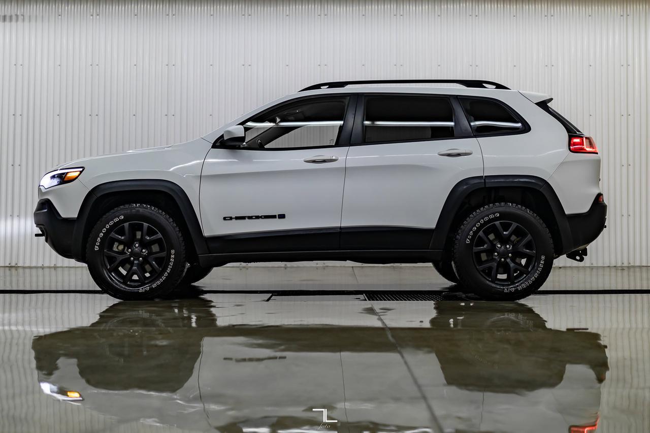 2019 Jeep Cherokee 4x4 Upland BCam Heated Seats Red Deer AB