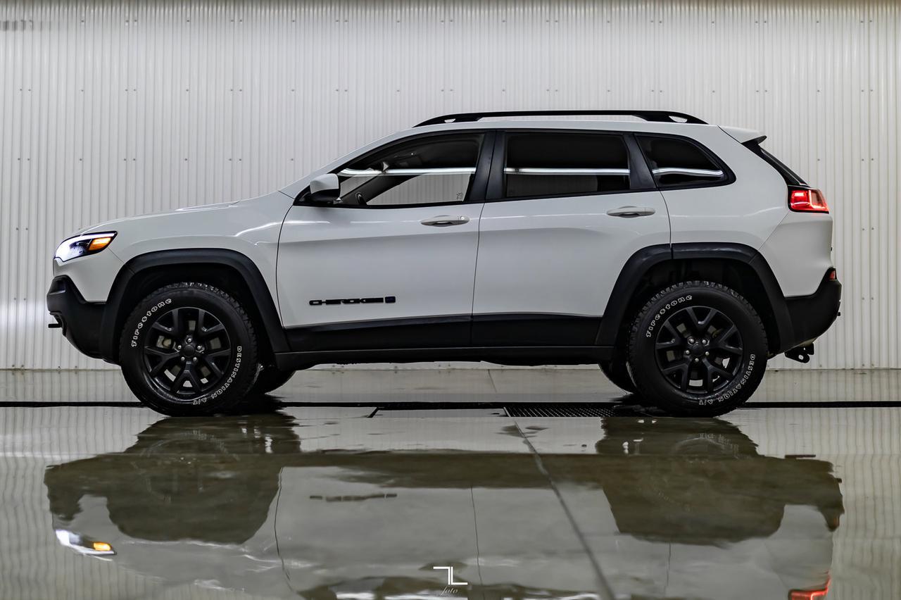 2019 Jeep Cherokee 4x4 Upland BCam Heated Seats Red Deer AB