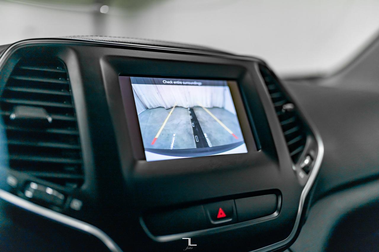 2019 Jeep Cherokee 4x4 Upland BCam Heated Seats Red Deer AB