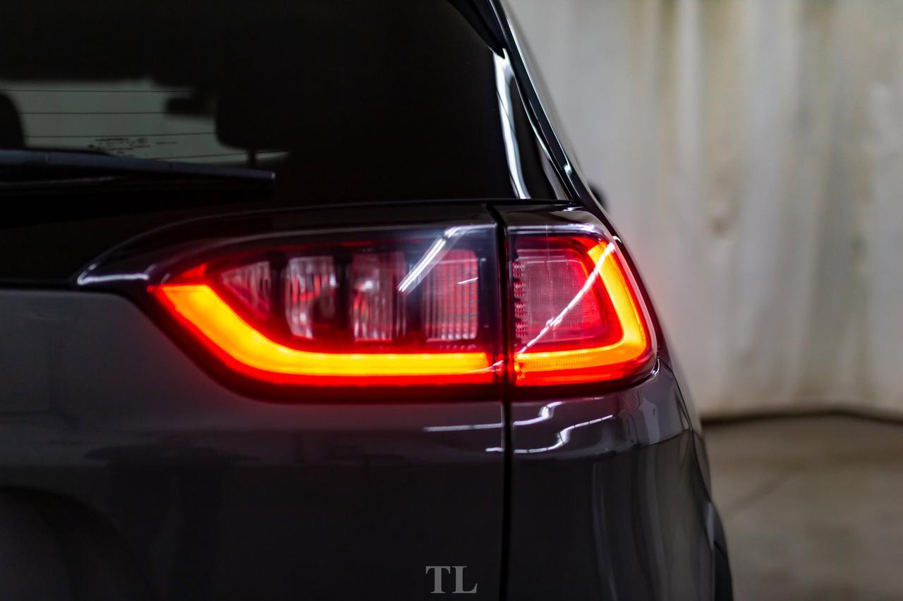 2019 Jeep Cherokee 4x4 Upland BCam Red Deer AB