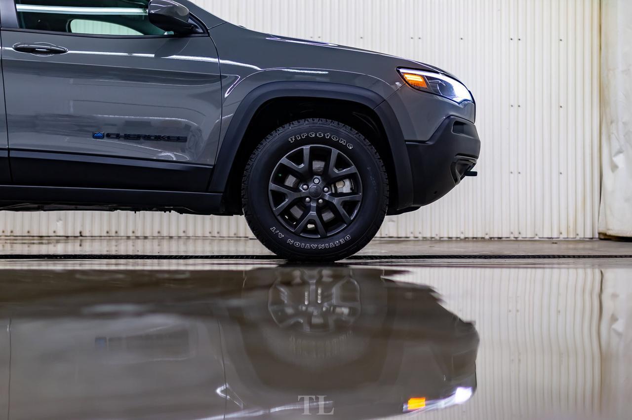 2019 Jeep Cherokee 4x4 Upland BCam Red Deer AB