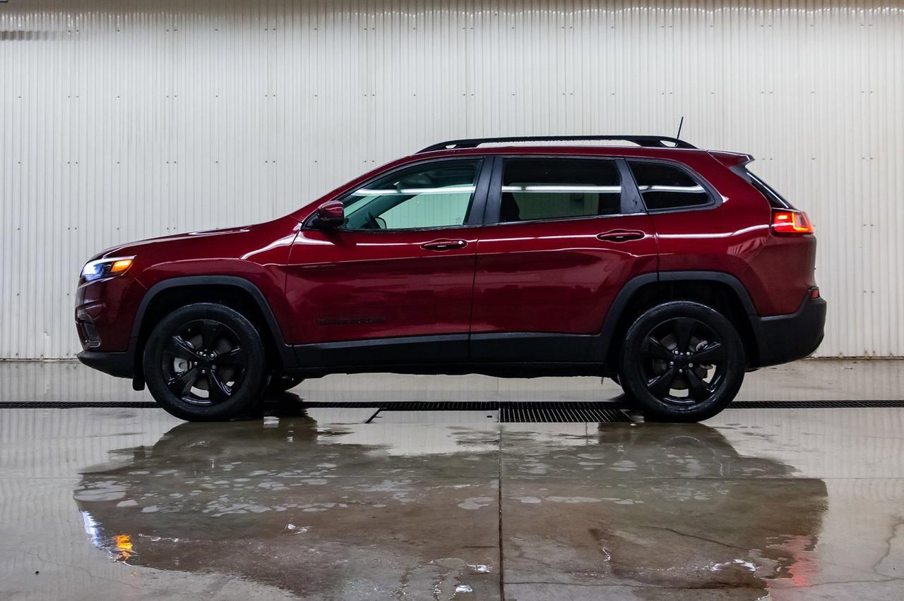 2019 Jeep Cherokee AWD Altitude Nav Roof BCam Red Deer AB