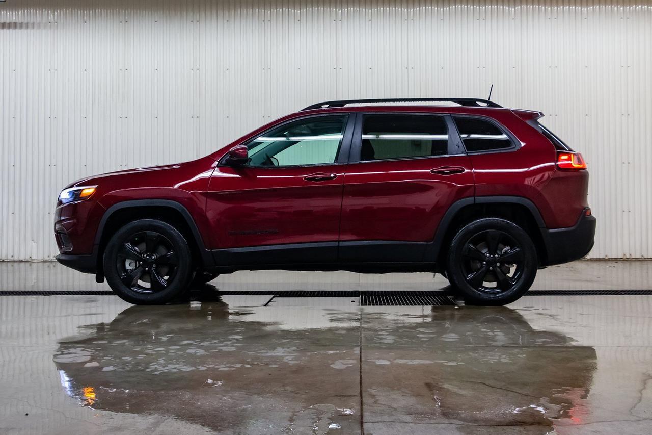 2019 Jeep Cherokee AWD Altitude Nav Roof BCam Red Deer AB