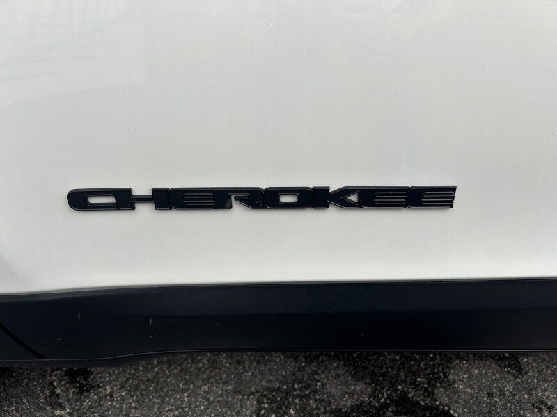 2019 Jeep Cherokee Altitude - 1 OWNER - V6 - SUNROOF Whitinsville MA