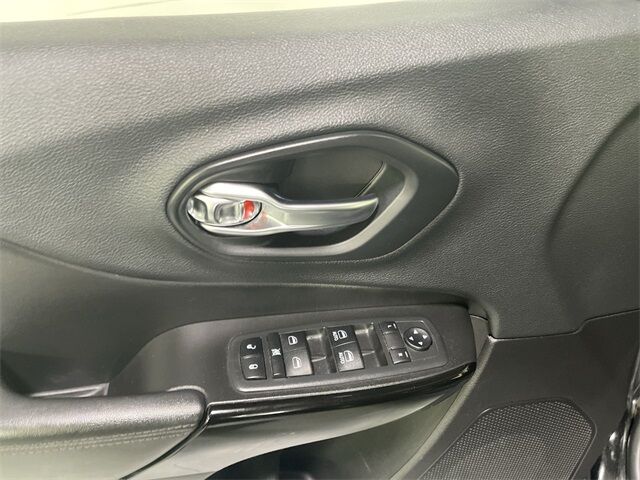 2019 Jeep Cherokee Altitude Columbia SC
