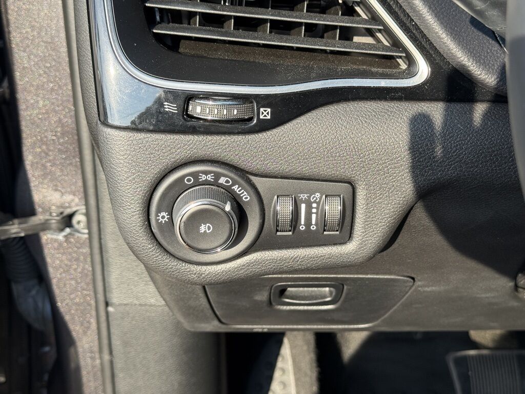 2019 Jeep Cherokee Altitude Crestwood KY
