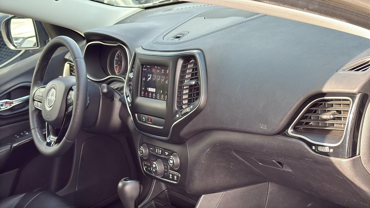 2019 Jeep Cherokee Altitude San Antonio TX