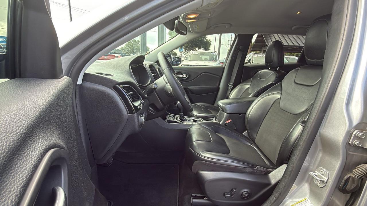 2019 Jeep Cherokee Altitude San Antonio TX