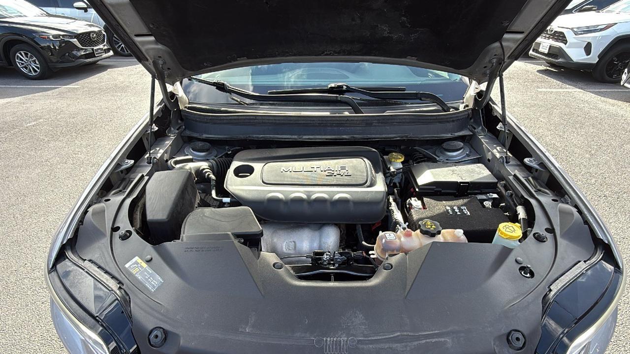2019 Jeep Cherokee Altitude San Antonio TX