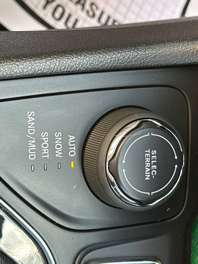 2019 Jeep Cherokee Altitude Worcester MA