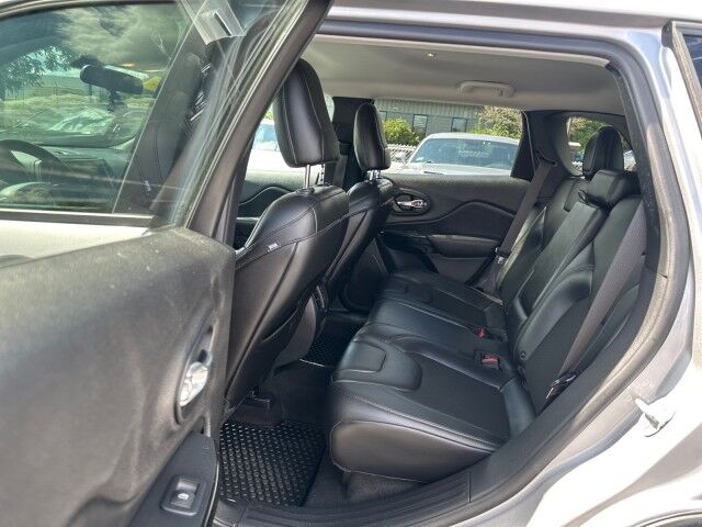 2019 Jeep Cherokee Altitude Worcester MA
