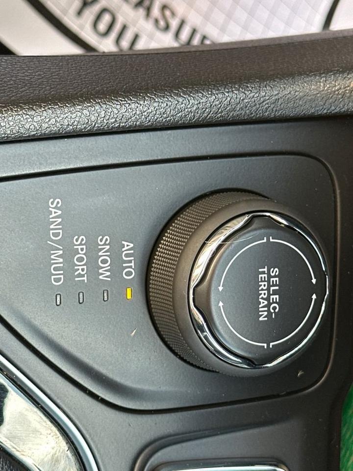 2019 Jeep Cherokee Altitude Worcester MA