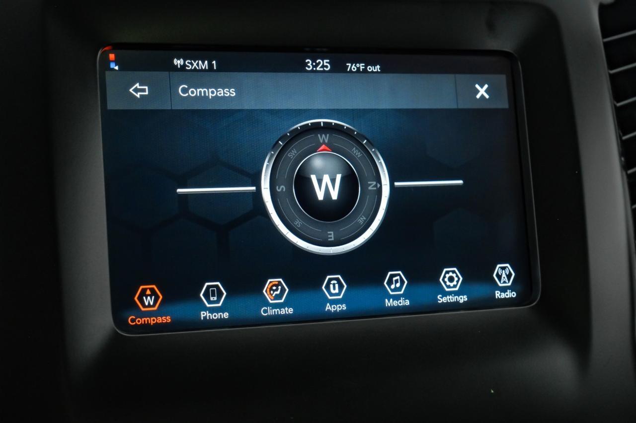 2019 Jeep Cherokee LATITUDE PLUS BLIND SPOT ASSIST REAR CAMERA KEYLESS STRAT BLUETOOTH POWER DRIVER SEAT Carrollton TX