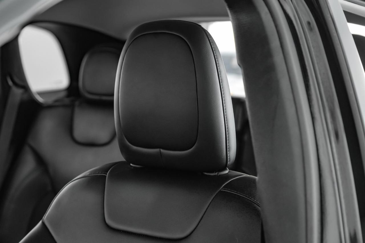 2019 Jeep Cherokee LATITUDE PLUS BLIND SPOT ASSIST REAR CAMERA KEYLESS STRAT BLUETOOTH POWER DRIVER SEAT Carrollton TX