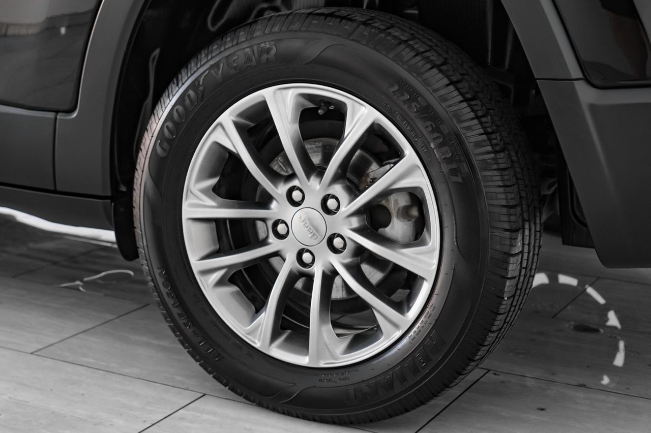 2019 Jeep Cherokee LATITUDE PLUS BLIND SPOT ASSIST REAR CAMERA KEYLESS STRAT BLUETOOTH POWER DRIVER SEAT Carrollton TX