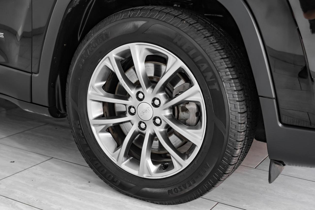 2019 Jeep Cherokee LATITUDE PLUS BLIND SPOT ASSIST REAR CAMERA KEYLESS STRAT BLUETOOTH POWER DRIVER SEAT Carrollton TX