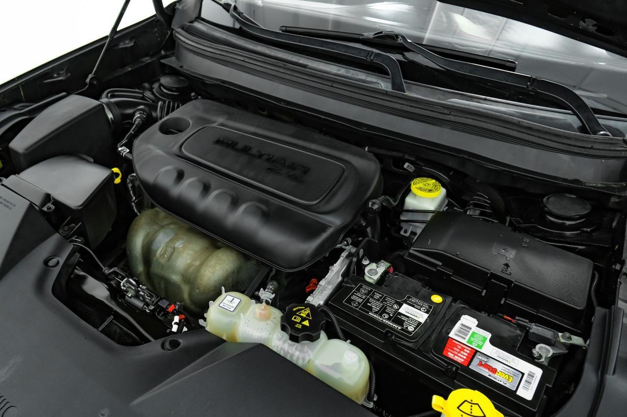 2019 Jeep Cherokee LATITUDE PLUS BLIND SPOT ASSIST REAR CAMERA KEYLESS STRAT BLUETOOTH POWER DRIVER SEAT Carrollton TX