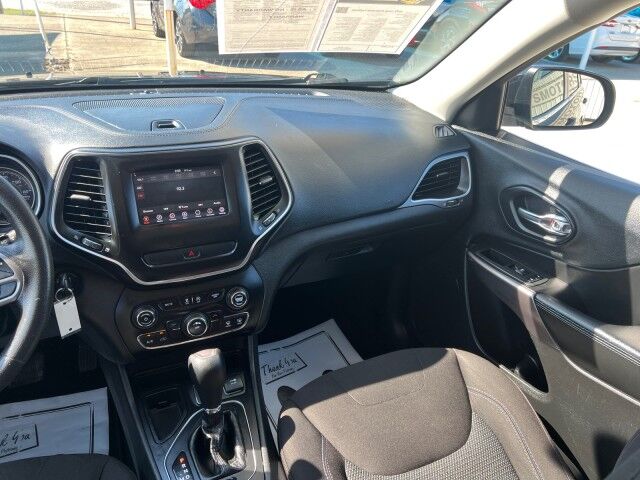 2019 Jeep Cherokee Latitude Gainesville TX