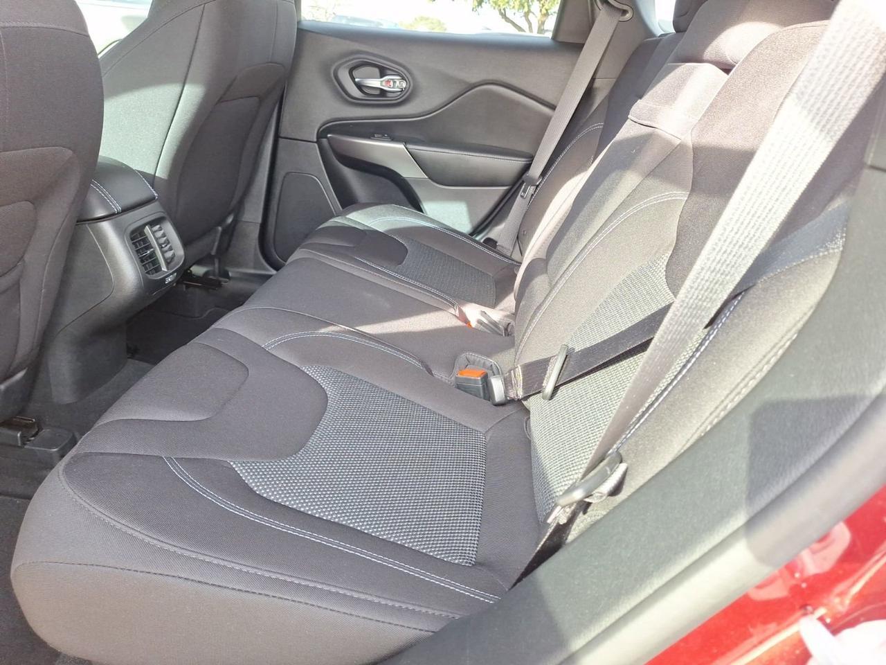 2019 Jeep Cherokee Latitude Hurst TX