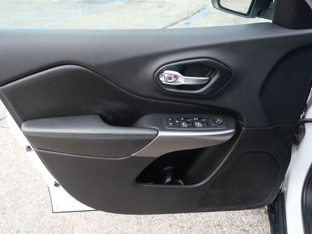 2019 Jeep Cherokee Latitude Mt Pleasant MI