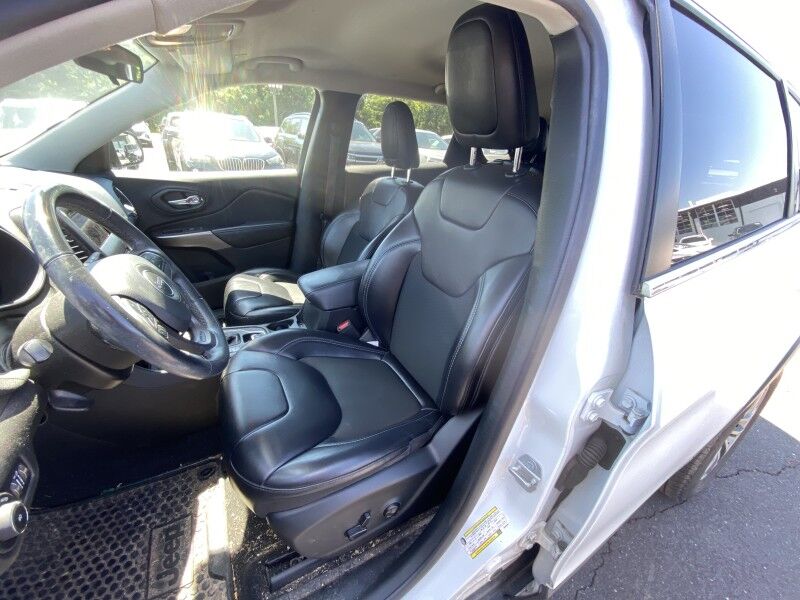 2019 Jeep Cherokee Latitude Plus Bristol  PA