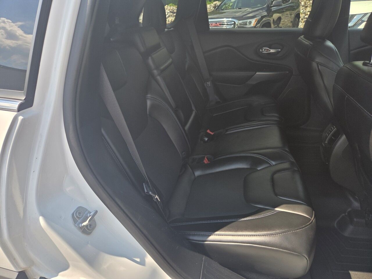 2019 Jeep Cherokee Latitude Plus Charlton MA