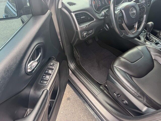 2019 Jeep Cherokee Latitude Plus Conover NC