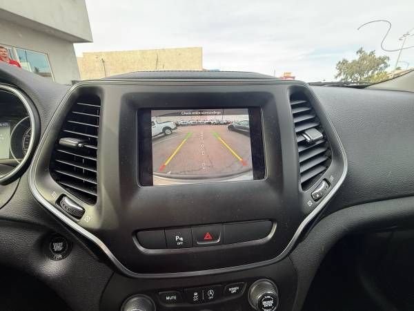 2019 Jeep Cherokee Latitude Plus FWD Mesa AZ