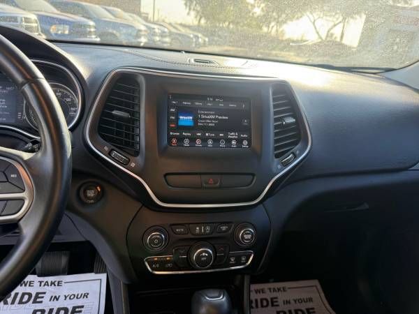 2019 Jeep Cherokee Latitude Plus FWD Mesa AZ