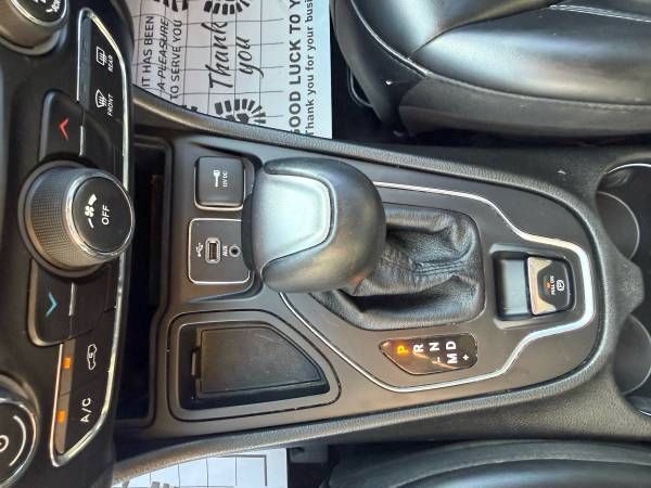 2019 Jeep Cherokee Latitude Plus FWD Mesa AZ