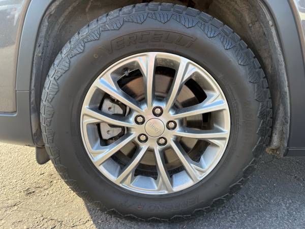 2019 Jeep Cherokee Latitude Plus FWD Mesa AZ