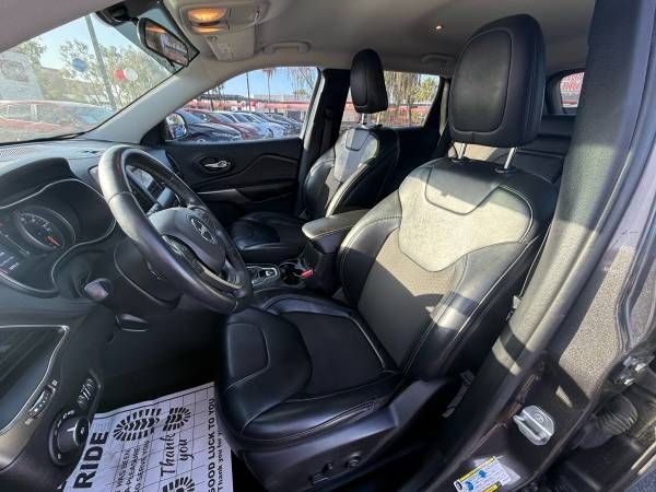 2019 Jeep Cherokee Latitude Plus FWD Mesa AZ