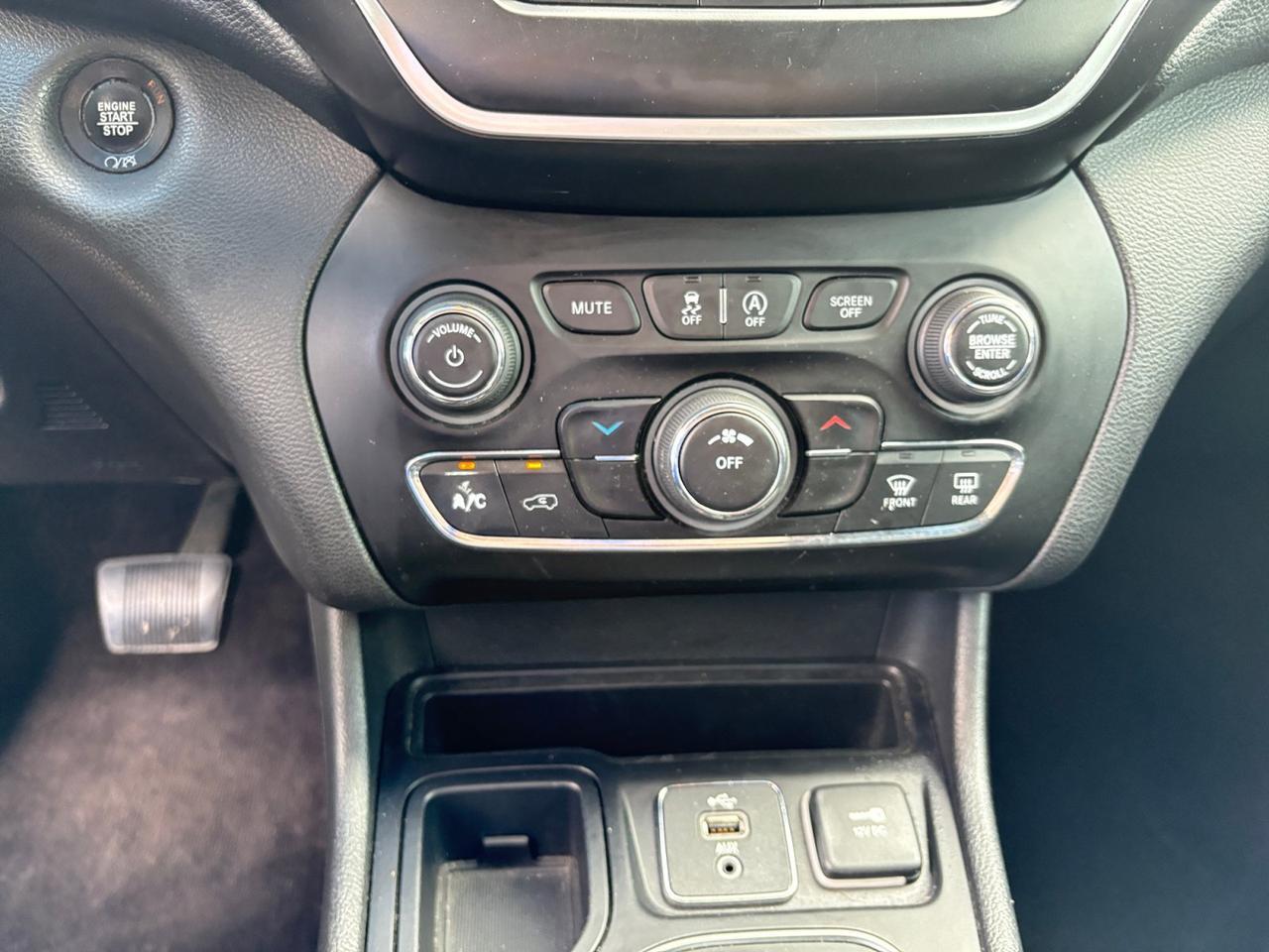2019 Jeep Cherokee Latitude Plus New Braunfels TX
