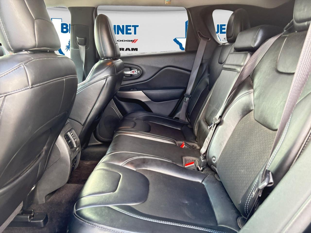 2019 Jeep Cherokee Latitude Plus New Braunfels TX