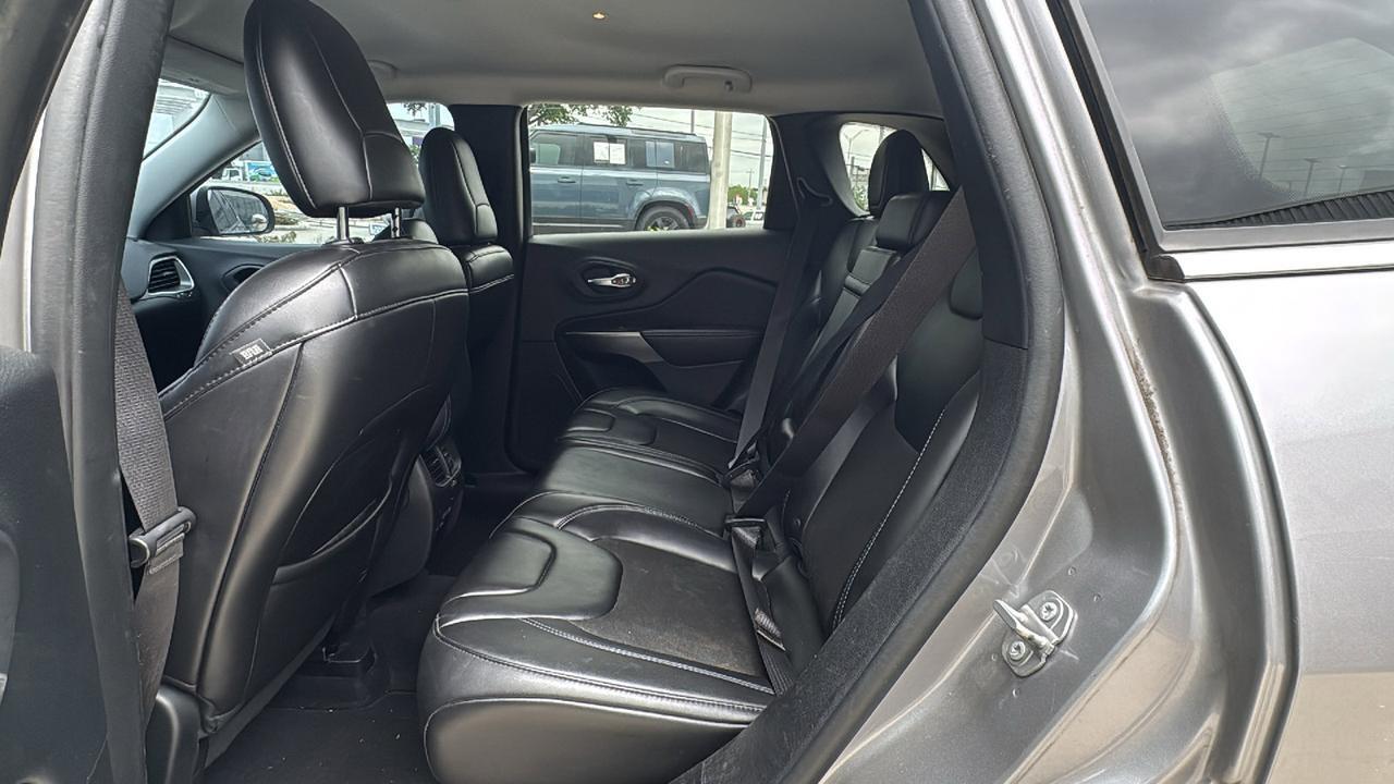 2019 Jeep Cherokee Latitude Plus  Selma TX