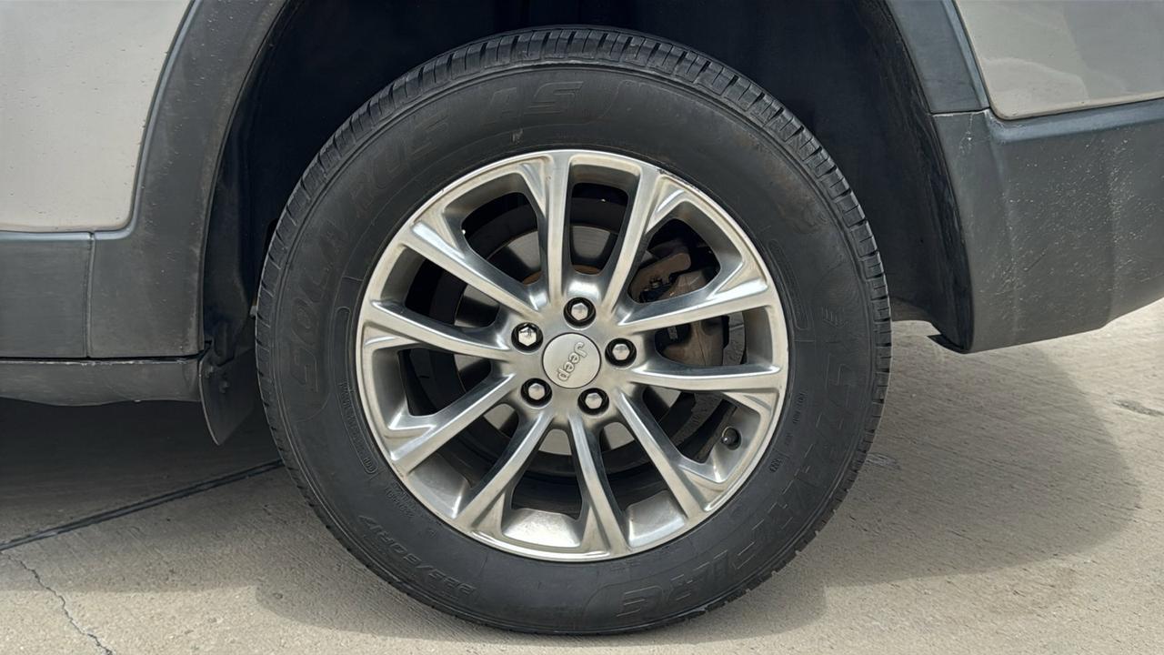 2019 Jeep Cherokee Latitude Plus  Selma TX