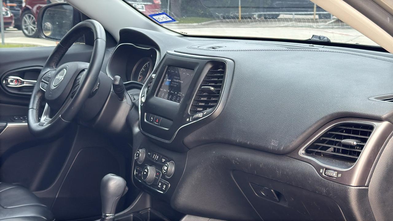 2019 Jeep Cherokee Latitude Plus  Selma TX