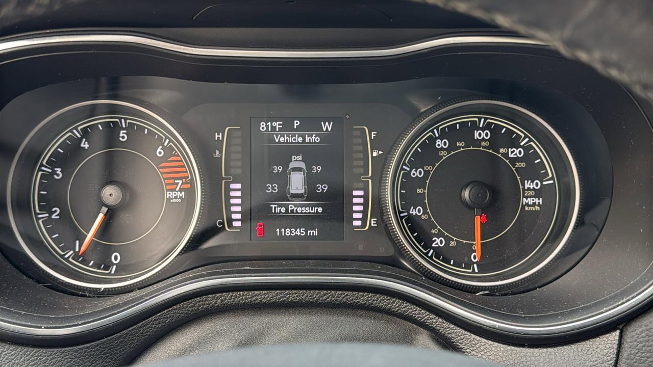 2019 Jeep Cherokee Latitude Plus  Selma TX