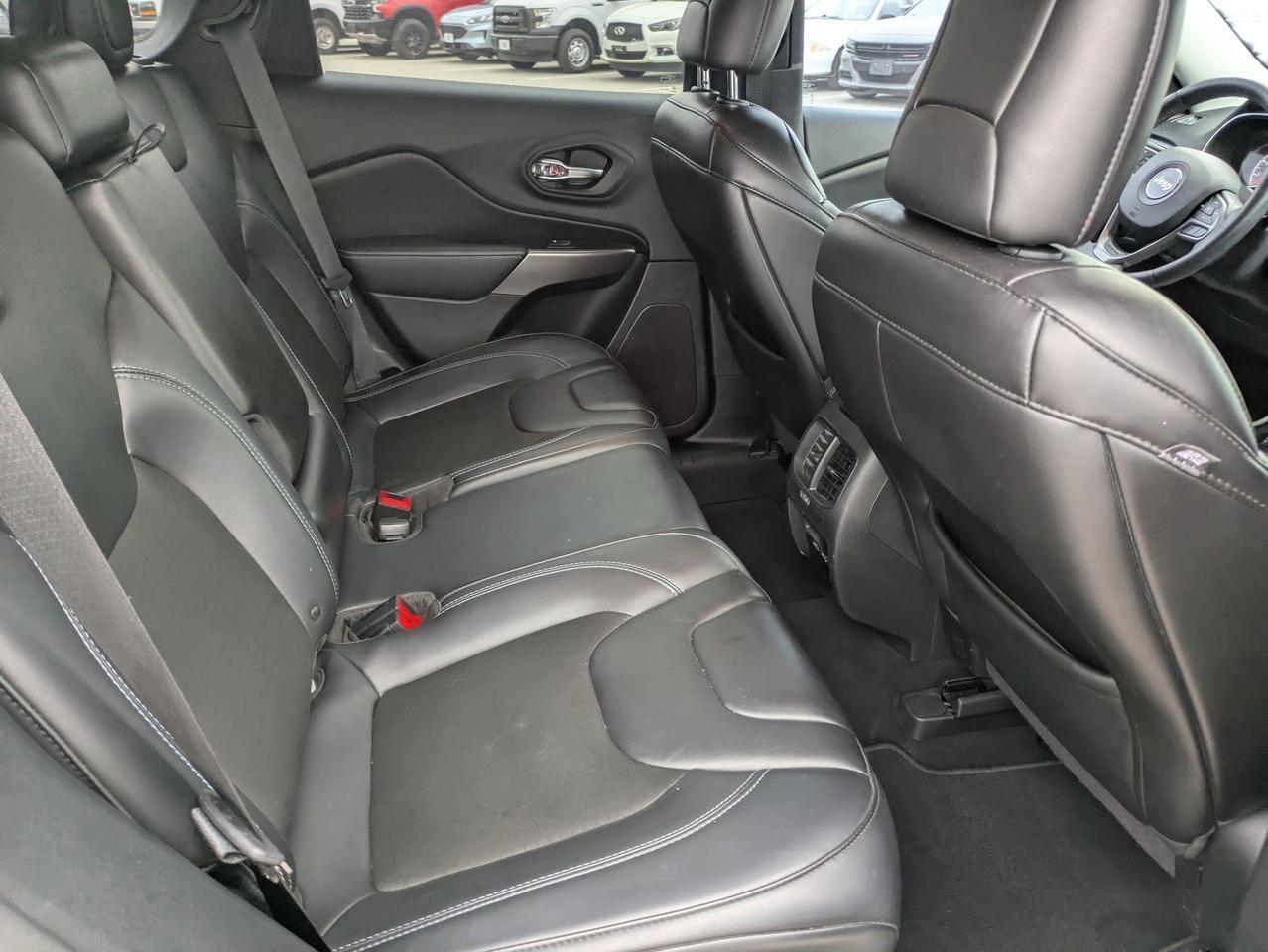 2019 Jeep Cherokee Latitude Plus Castroville TX