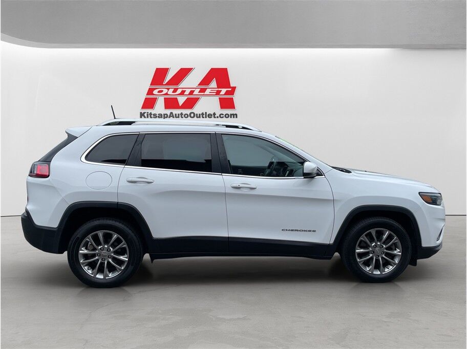 2019 Jeep Cherokee Latitude Plus Sport Utility 4D